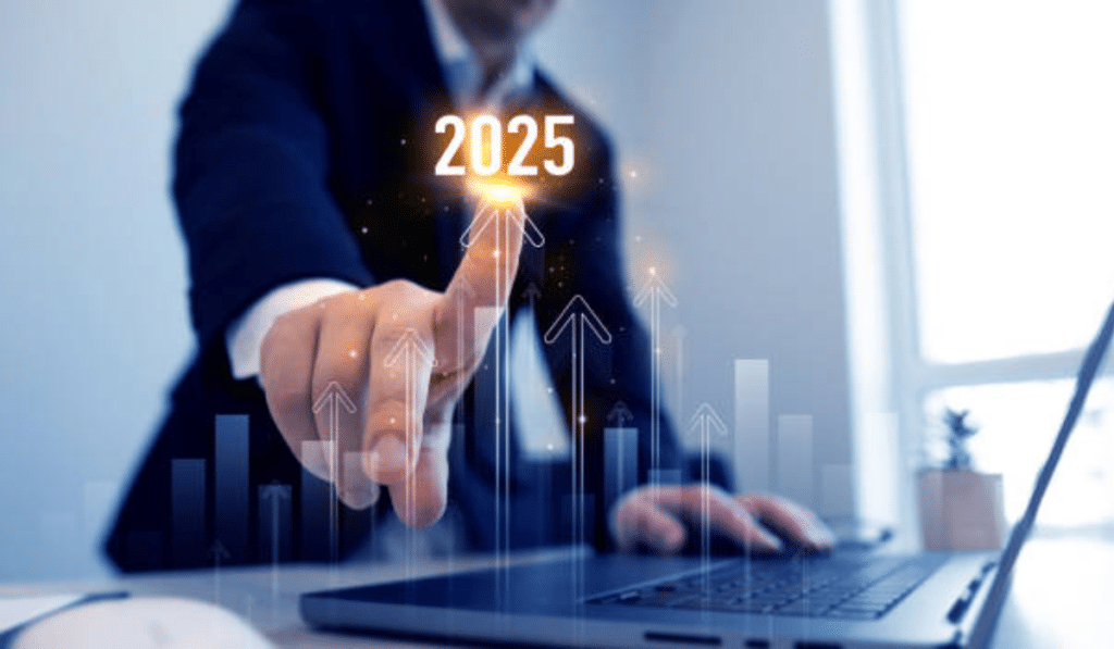 8 Simple Expert Tips to Make 2025 Your Best Year Yet